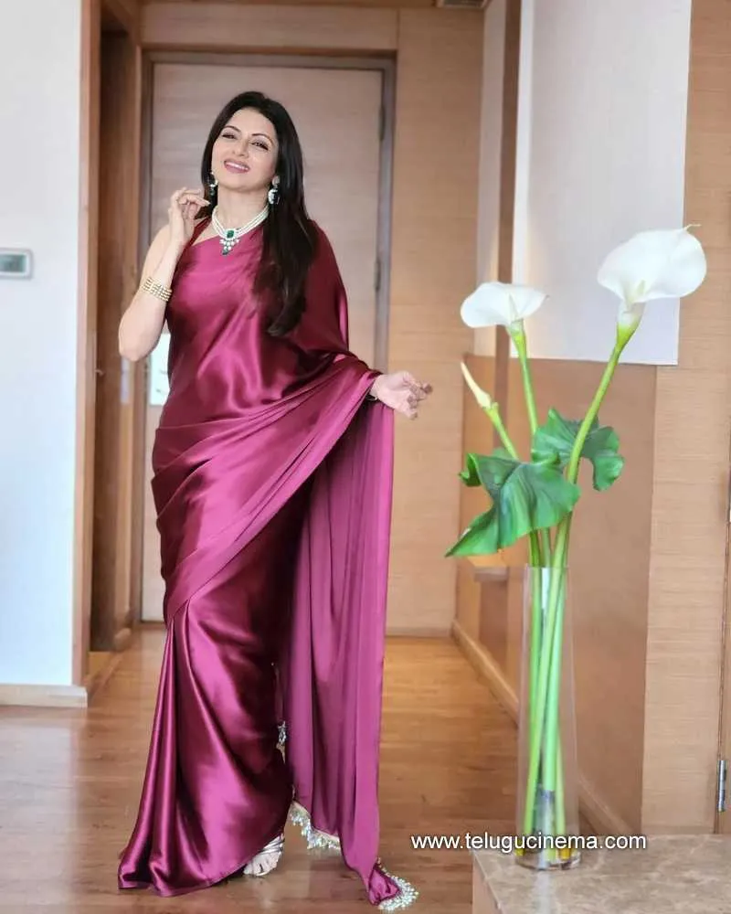 Bhagyasree Stills 030822 001