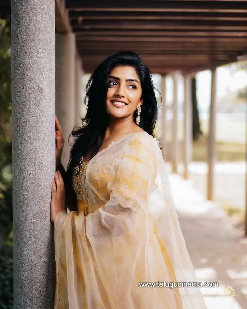 Eesharebba Stills 250822 010