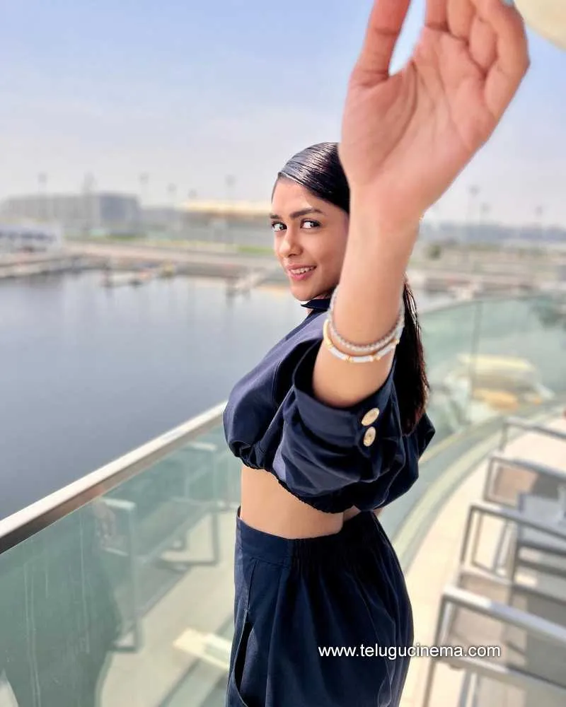 Mrunalthakur Stills 220822 001