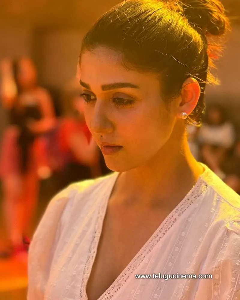Nayantara Stills 160822 002