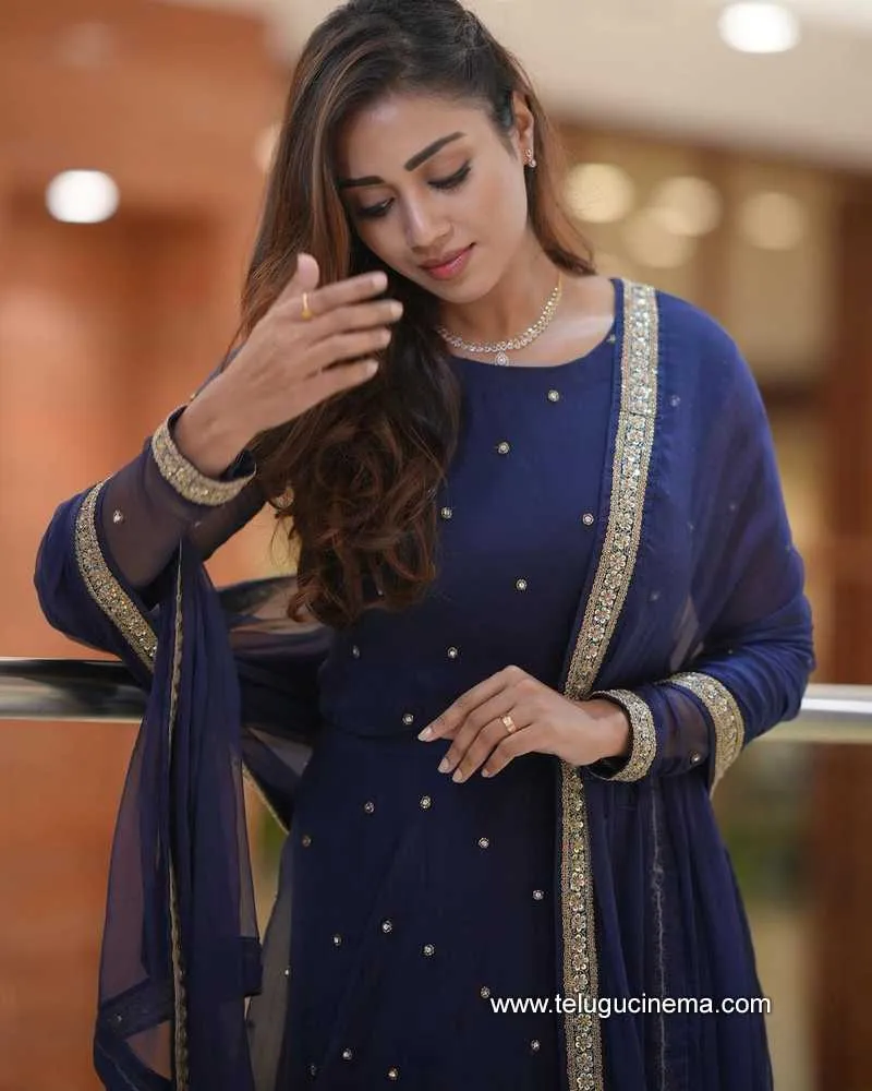 Nivetha Stills 010822 001