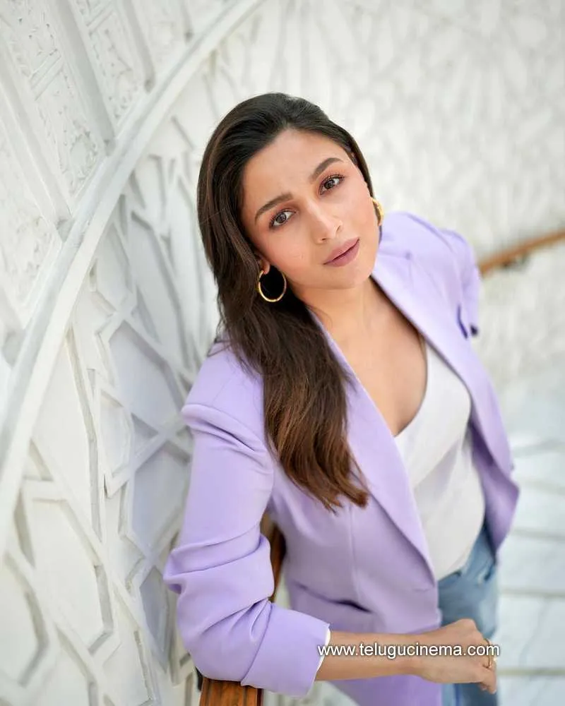 Aliabhatt Stills 80922 004