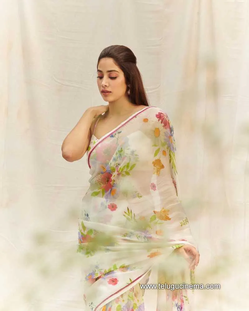 Janhvikapoor Stills 200922 006