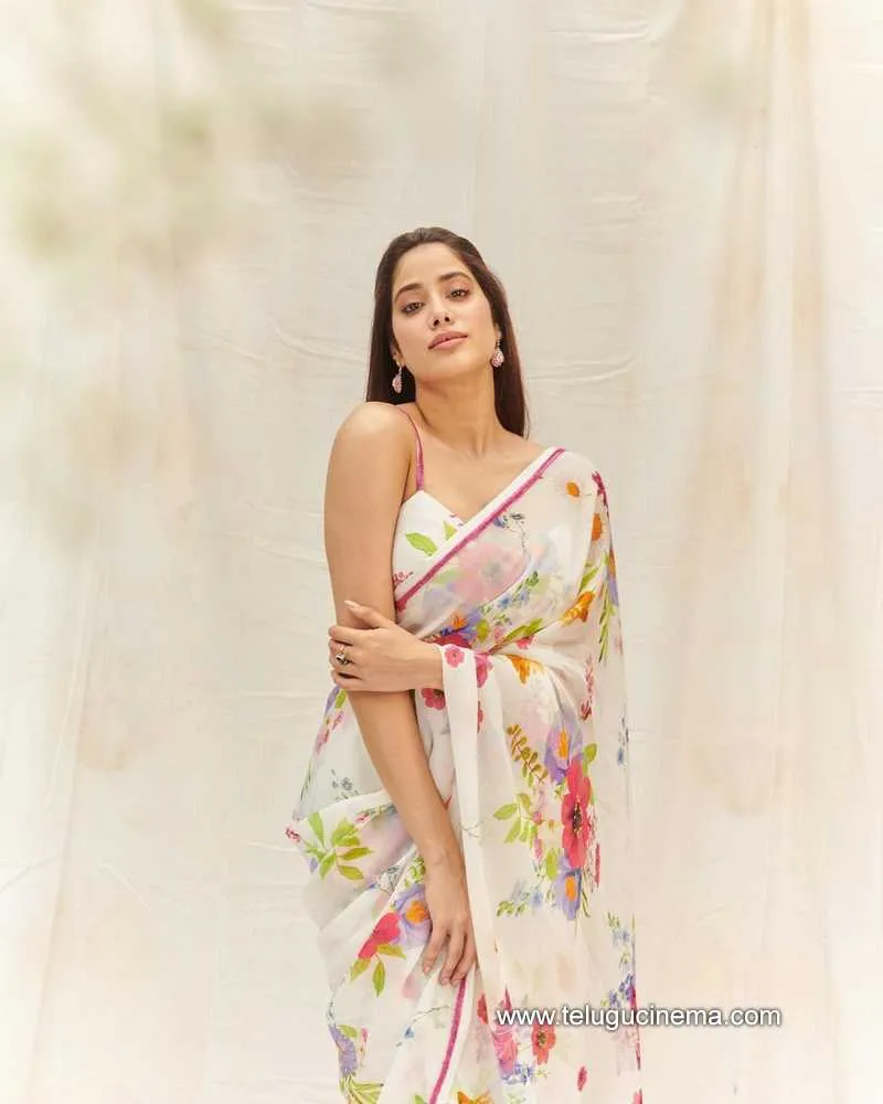 Janhvikapoor Stills 200922 007