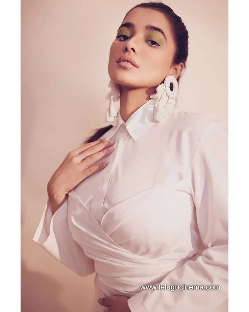 Kethika Stills 200922 002
