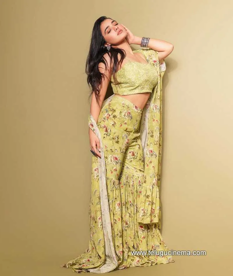 Kethikasharma Stills 60922 002