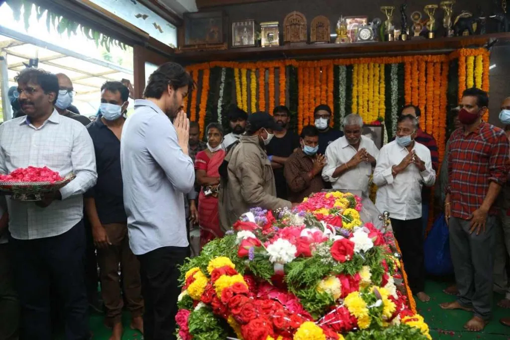 Krishnamrajudeath Celebs5