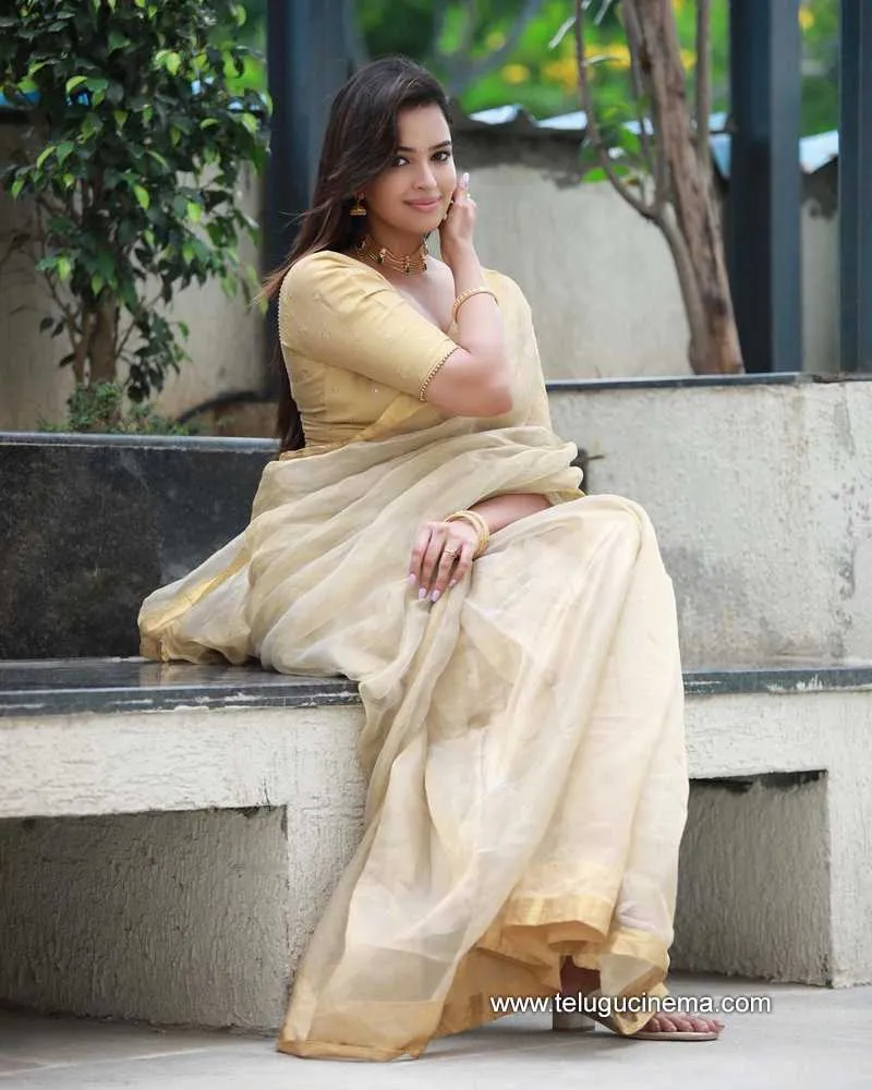 Pujitha Stills 280922 005