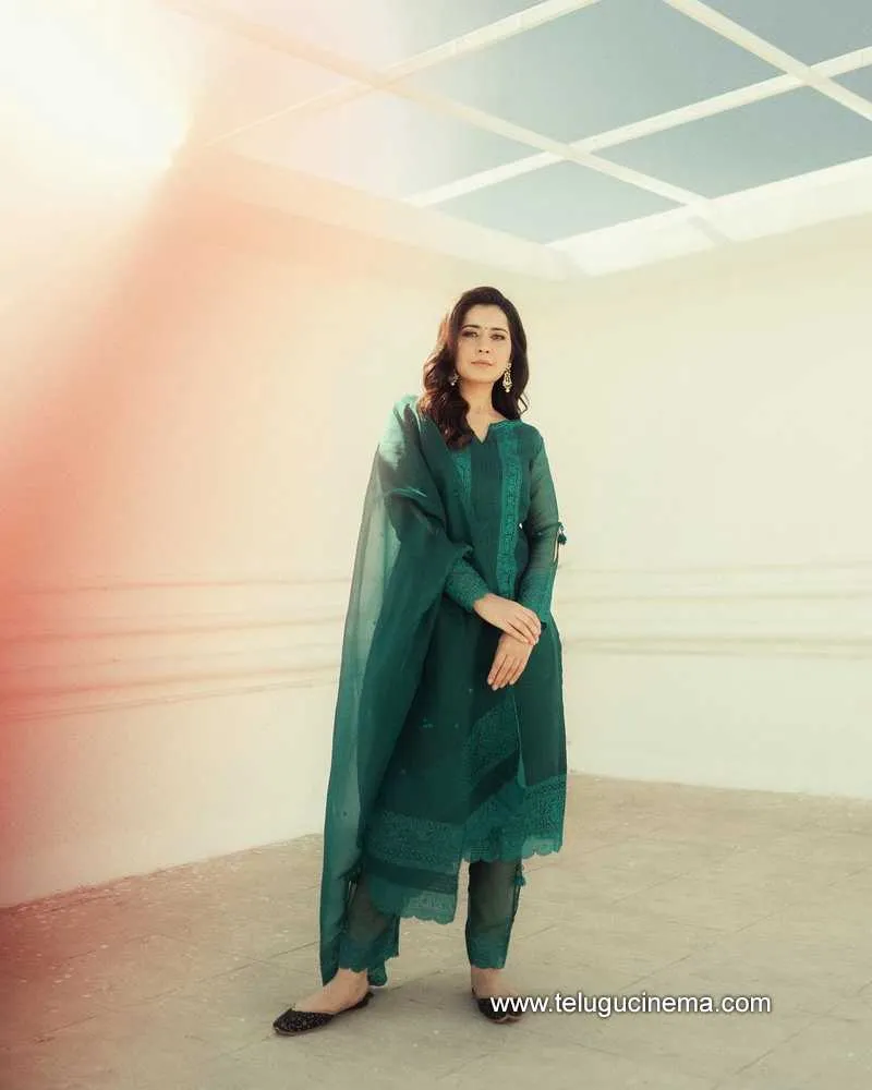 Raashikhanna Stills 80922 001