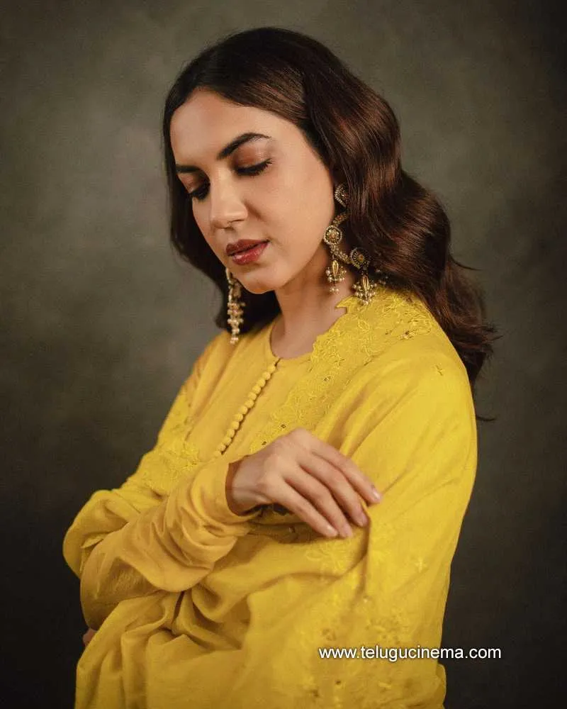 Rituvarma Stills 60922 003
