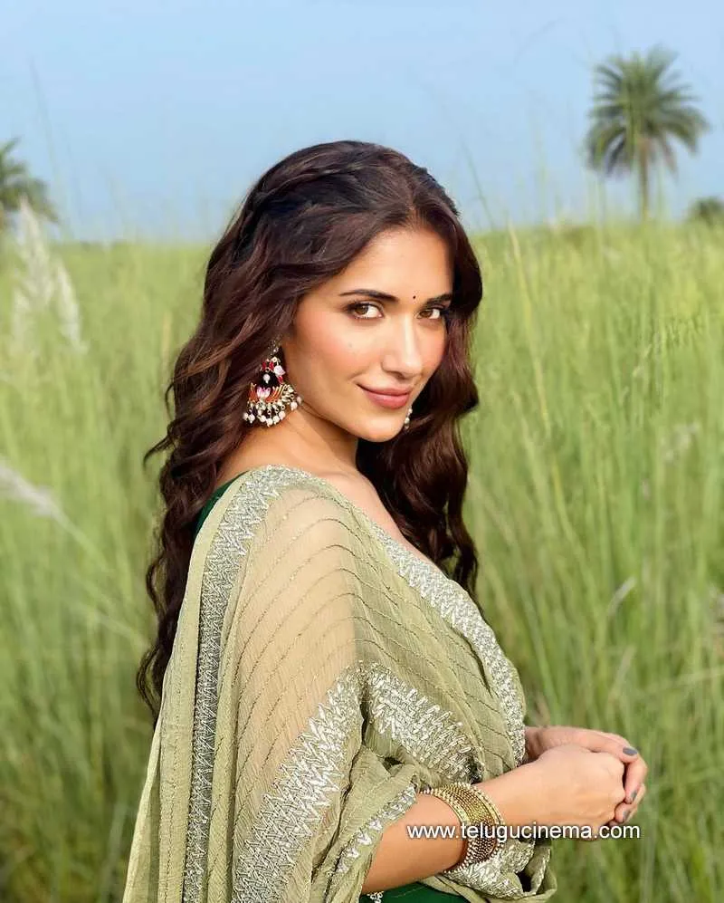 Ruhani Stills 220922 002