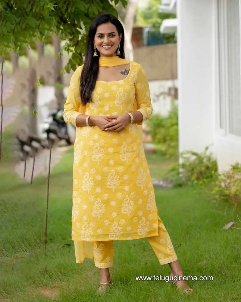 Shraddasrinath Stills 290922 004