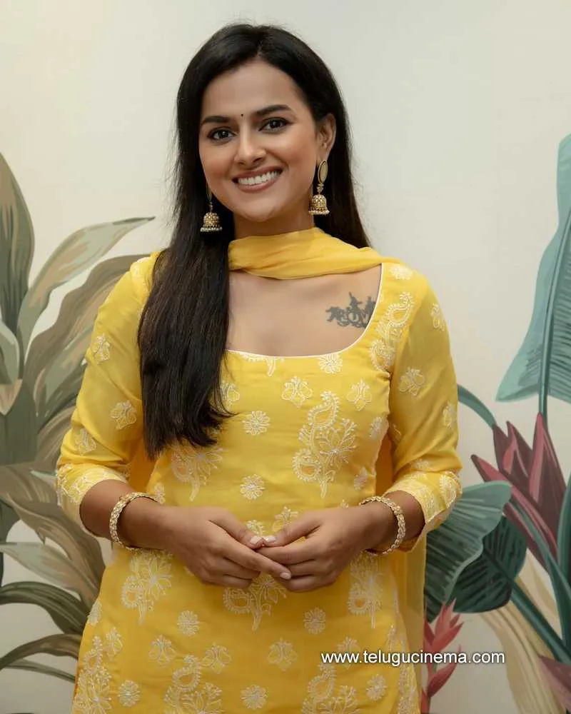 Shraddasrinath Stills 290922 005