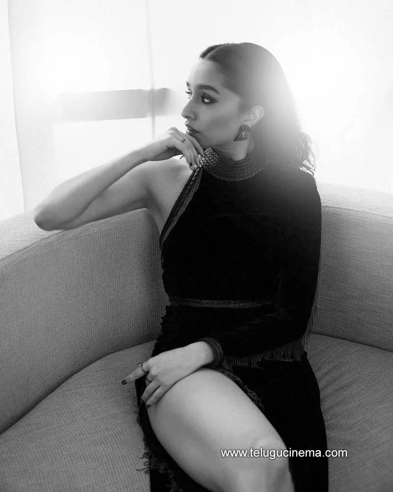 Shradhakapoor Stills 170922 002