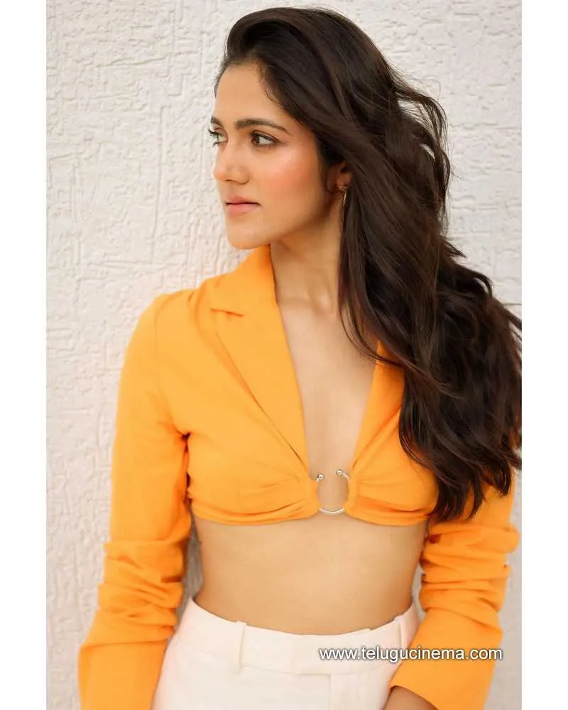 Simran Stills 120922 003