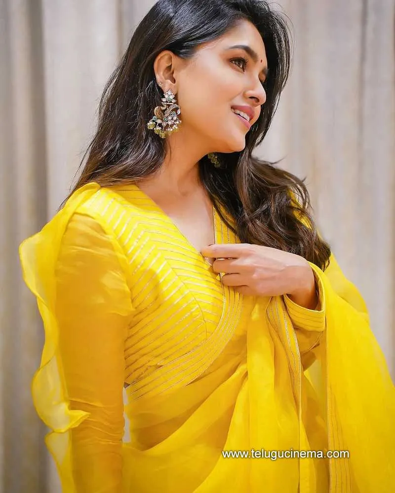 Vanibhojan Stills 210922 001