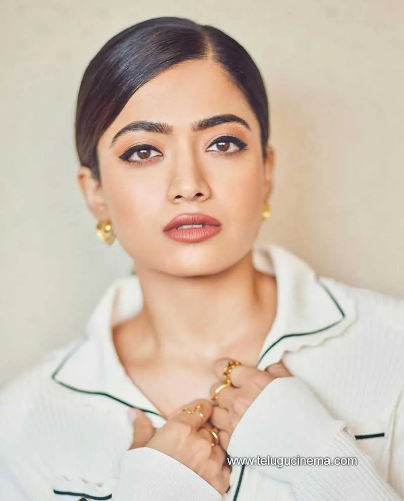 Rashmika Stills 071022 001