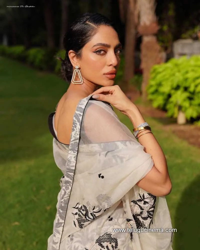 Sobhita Stills 011022 003
