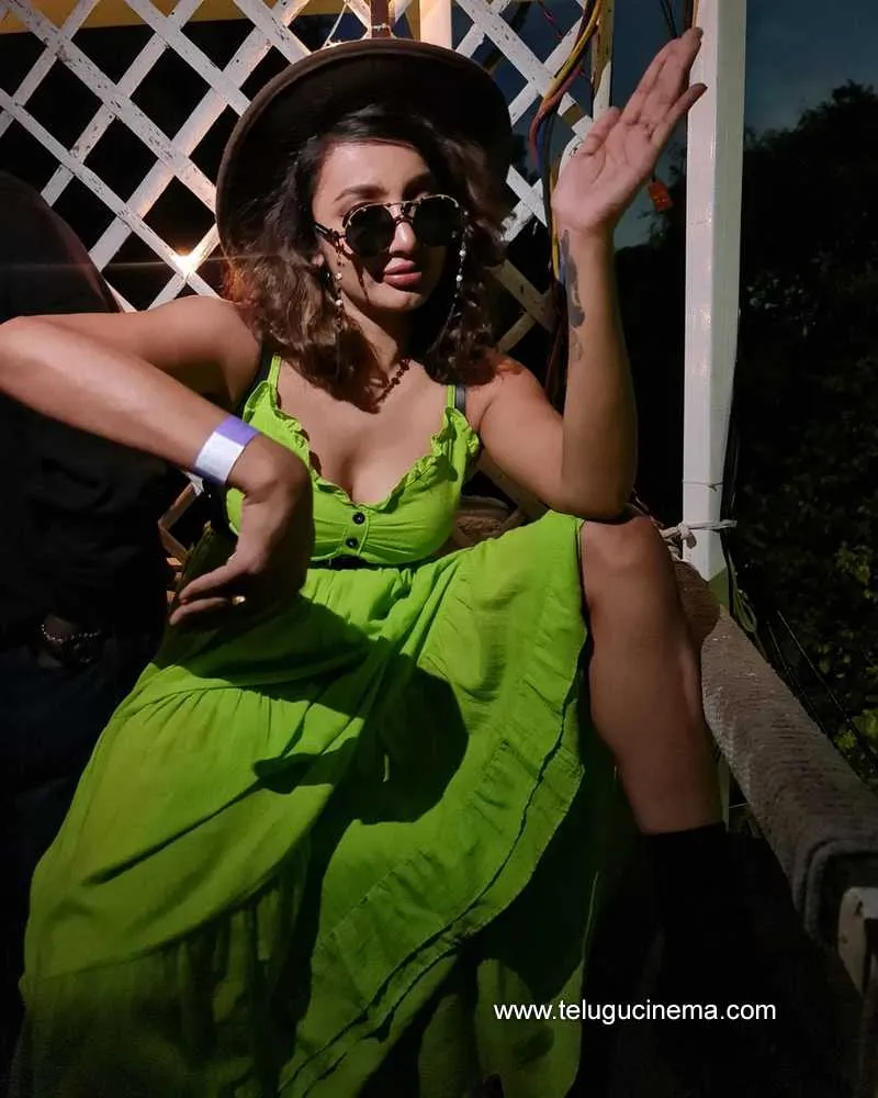 Tejaswi Stills 17 10 22 001