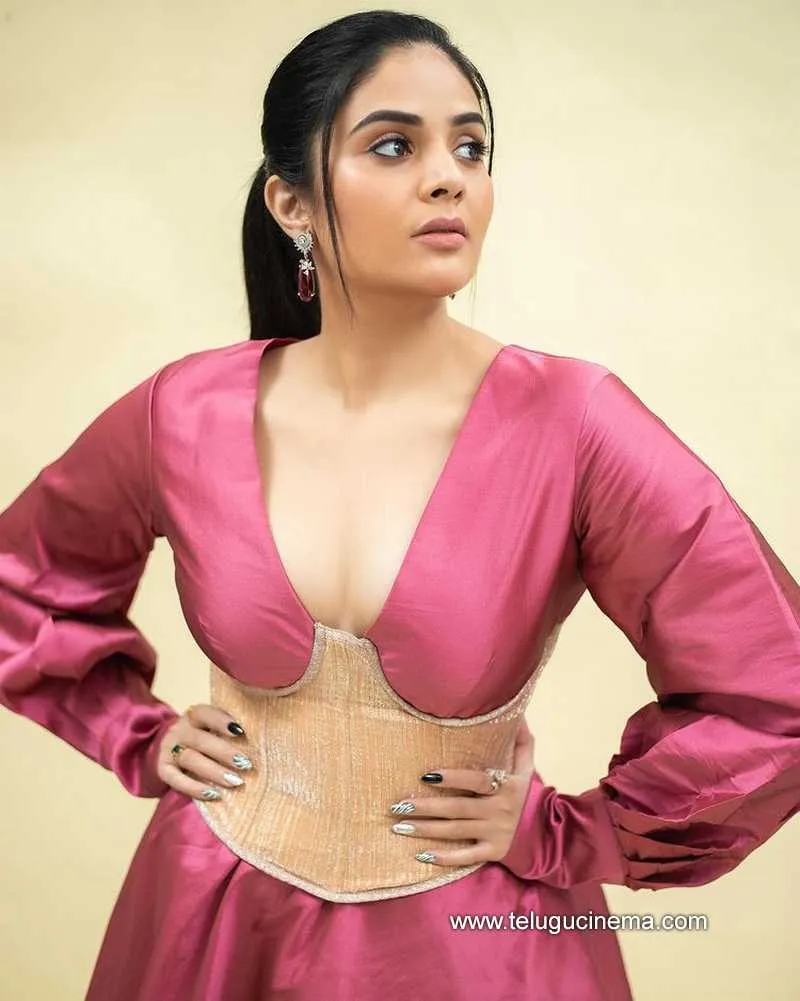 Sreemukhi Stills 21 11 22 001