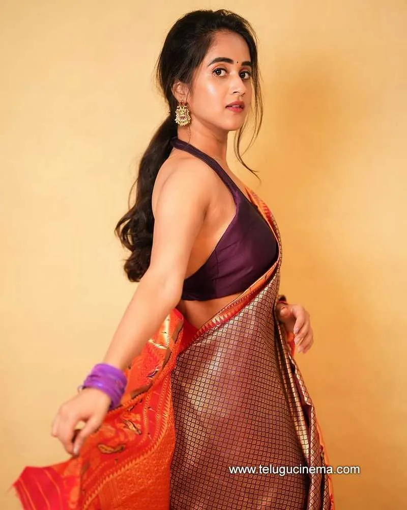 Deepthisunaina Stills 03 12 22 001