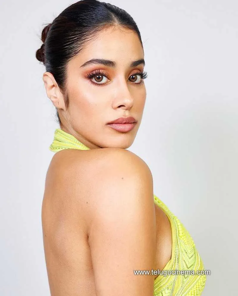 Janhvikapoor Stills 14 12 22 008