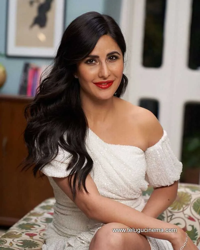 Katrina Stills 03 12 22 001