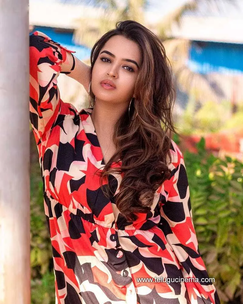 Pujitha Stills 110223 001