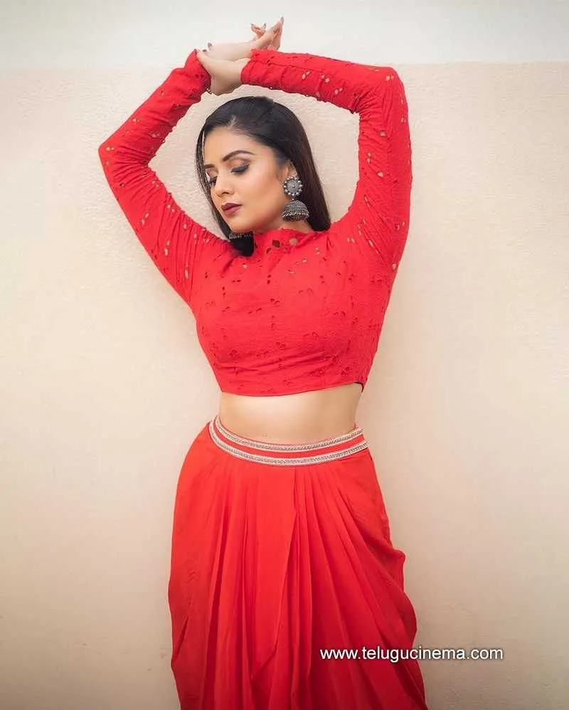 Sreemukhi Stills 160223 004