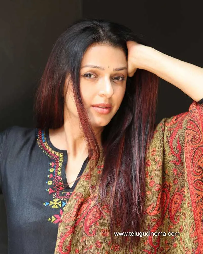 Bhumika Stills 310323 005