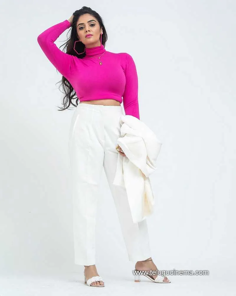 Sreemukhi Stills 280323 001