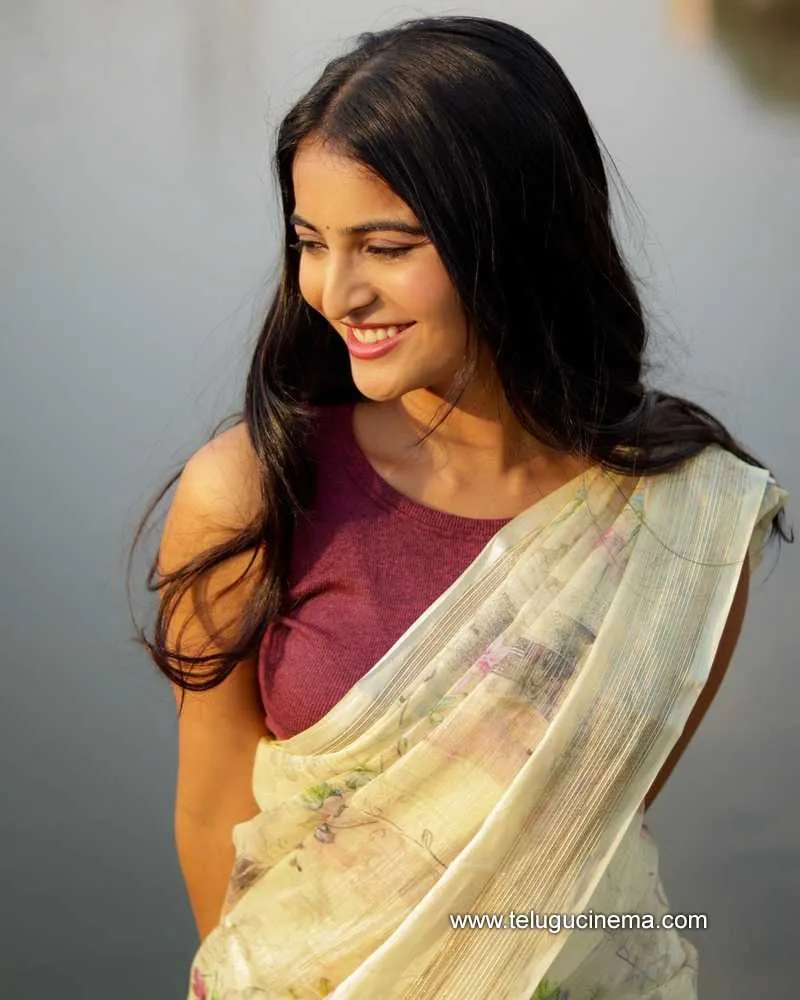 Ananya Stills 010423 001