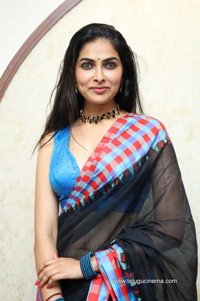 Divi Stills 060423 002