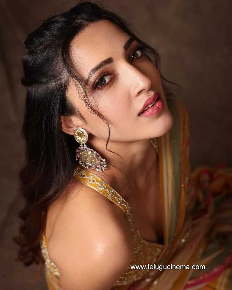 Nehashetty Stills 050523 001