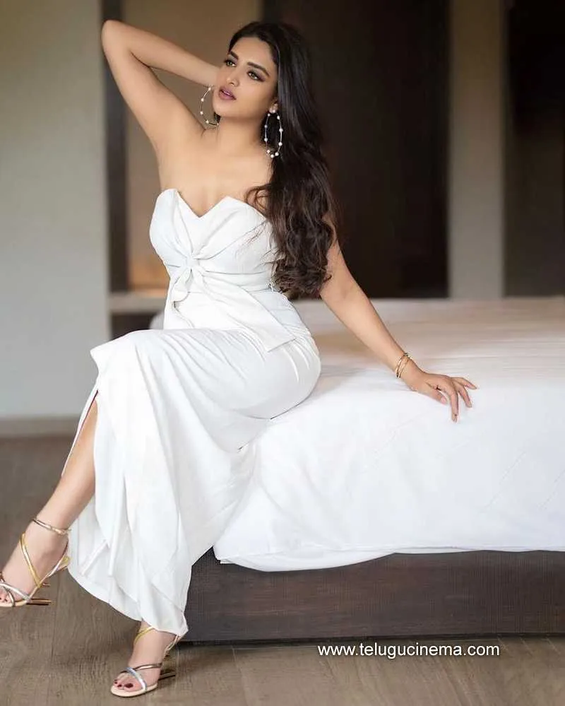 Nidhhi Stills 080523 001