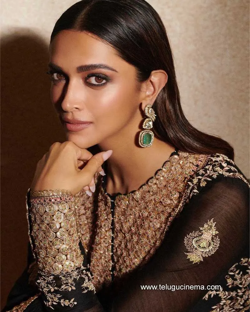 Deepika Stills 190623 001