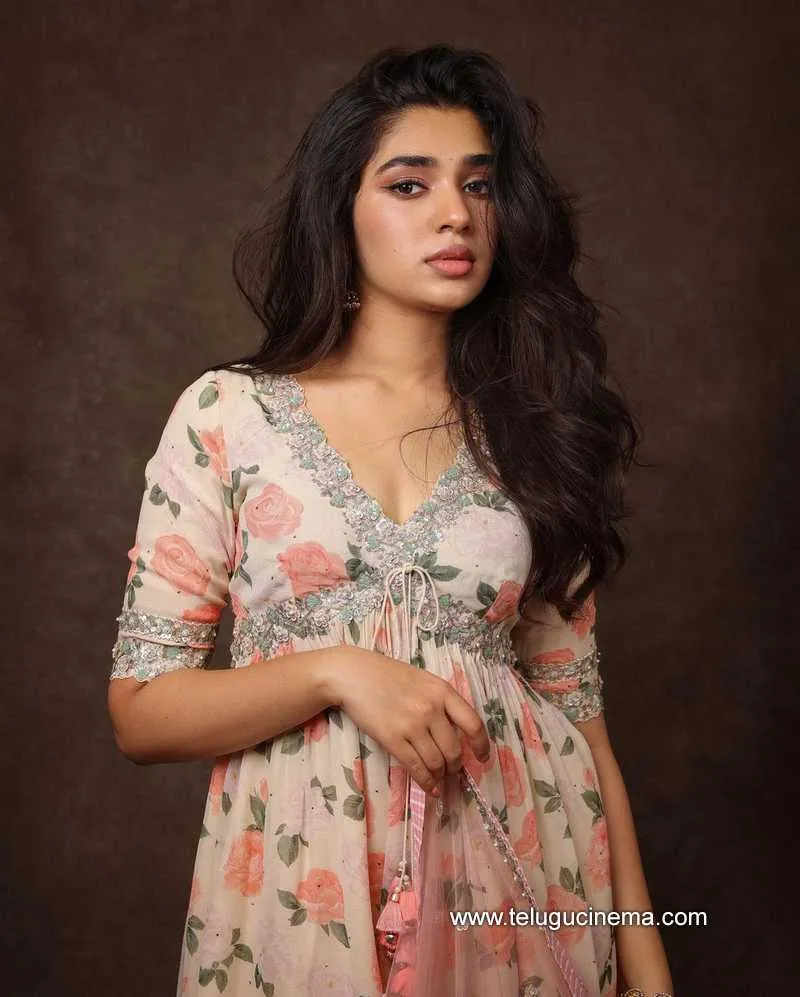 Kritishetty Stills 220623 001