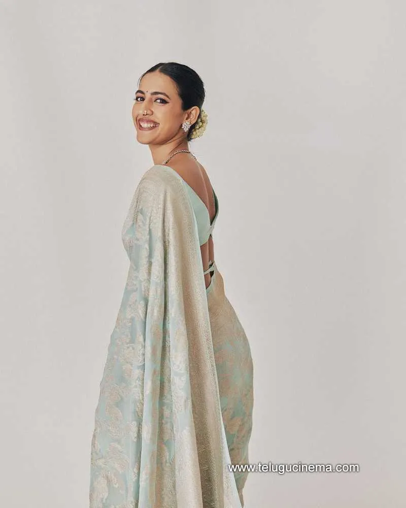 Niharikar Stills 140623 001