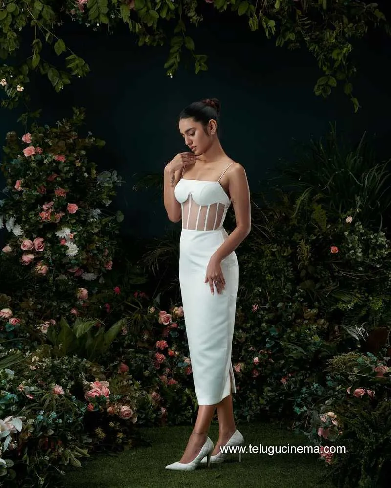 Priya Stills 190623 001