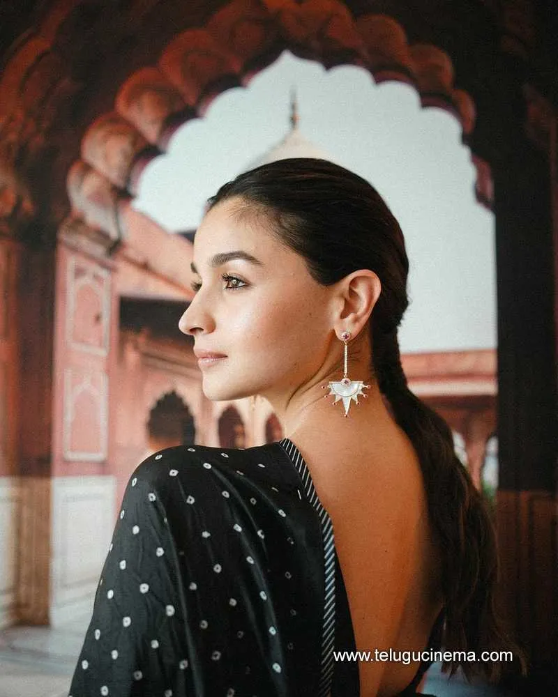 Aliabhatt Stills 140723 001