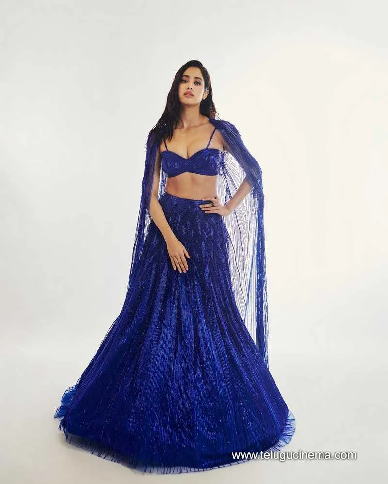 Janhvikapoor Sils 290723 004