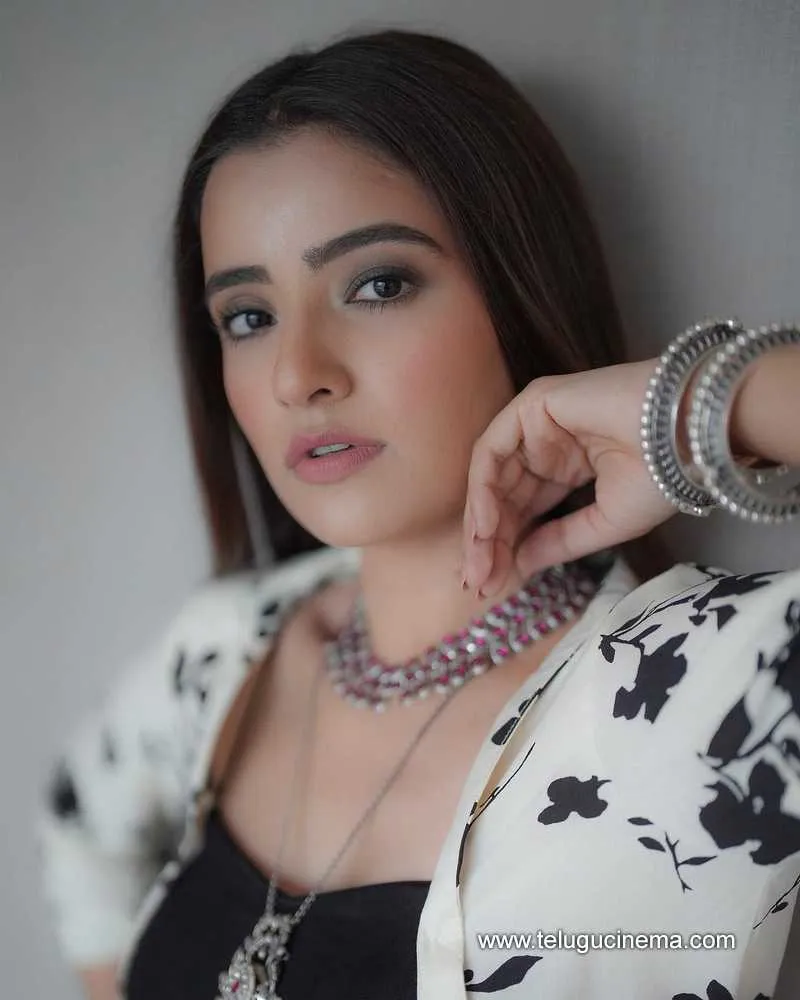 Rukshardilhhon Sils 280723 003