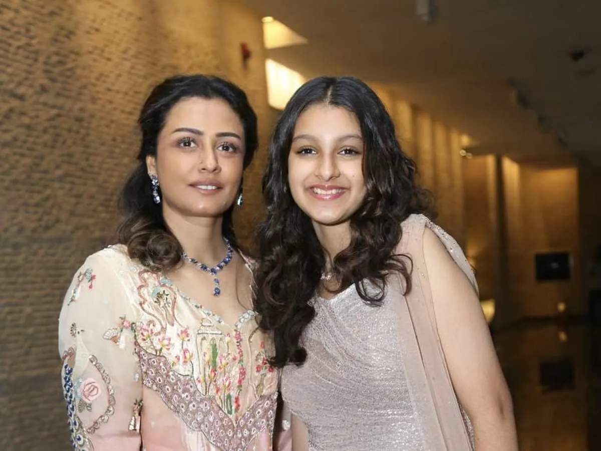 Sitara with her mother Namrata