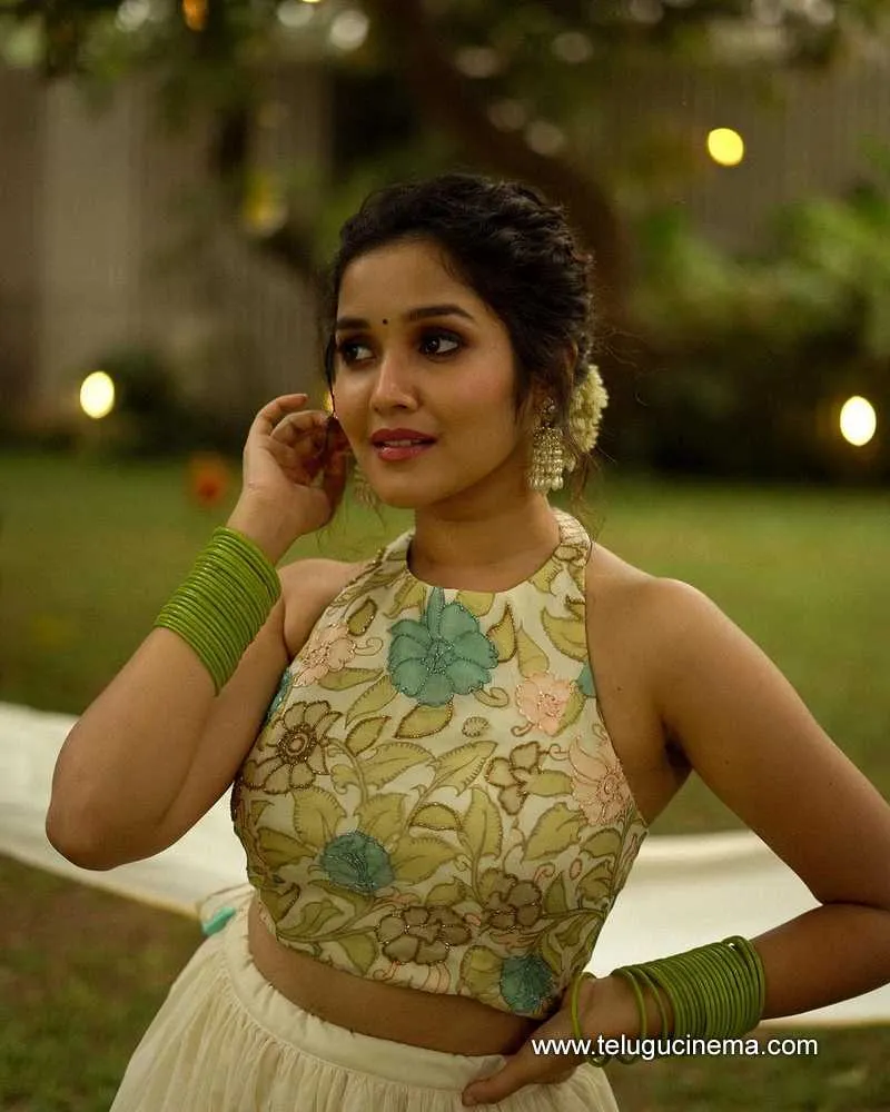 Anikha Stills 280823 001