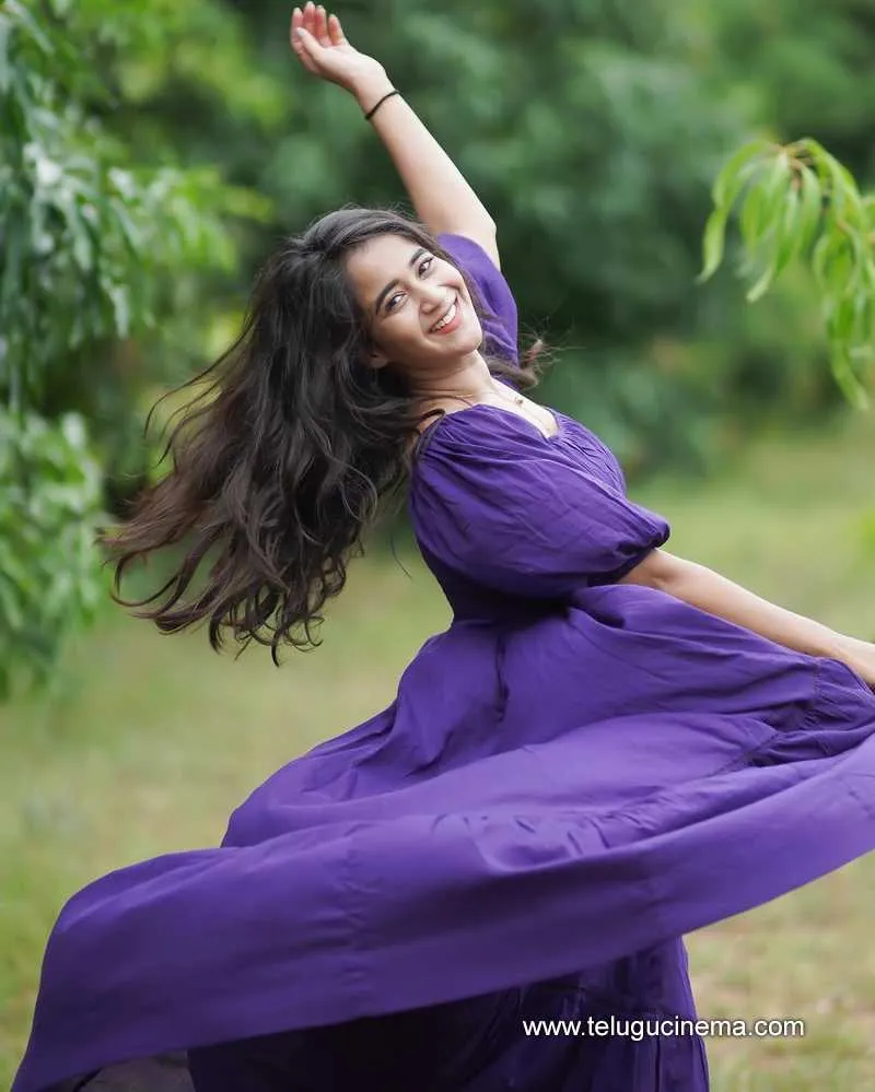 Depthi Stills 17823 001