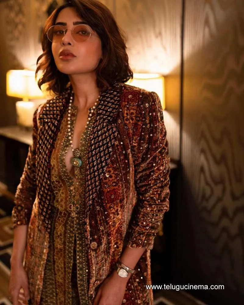Samantha Stills 21823 001 1