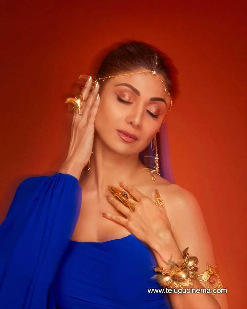 Shilpashetty Stills 12823 001