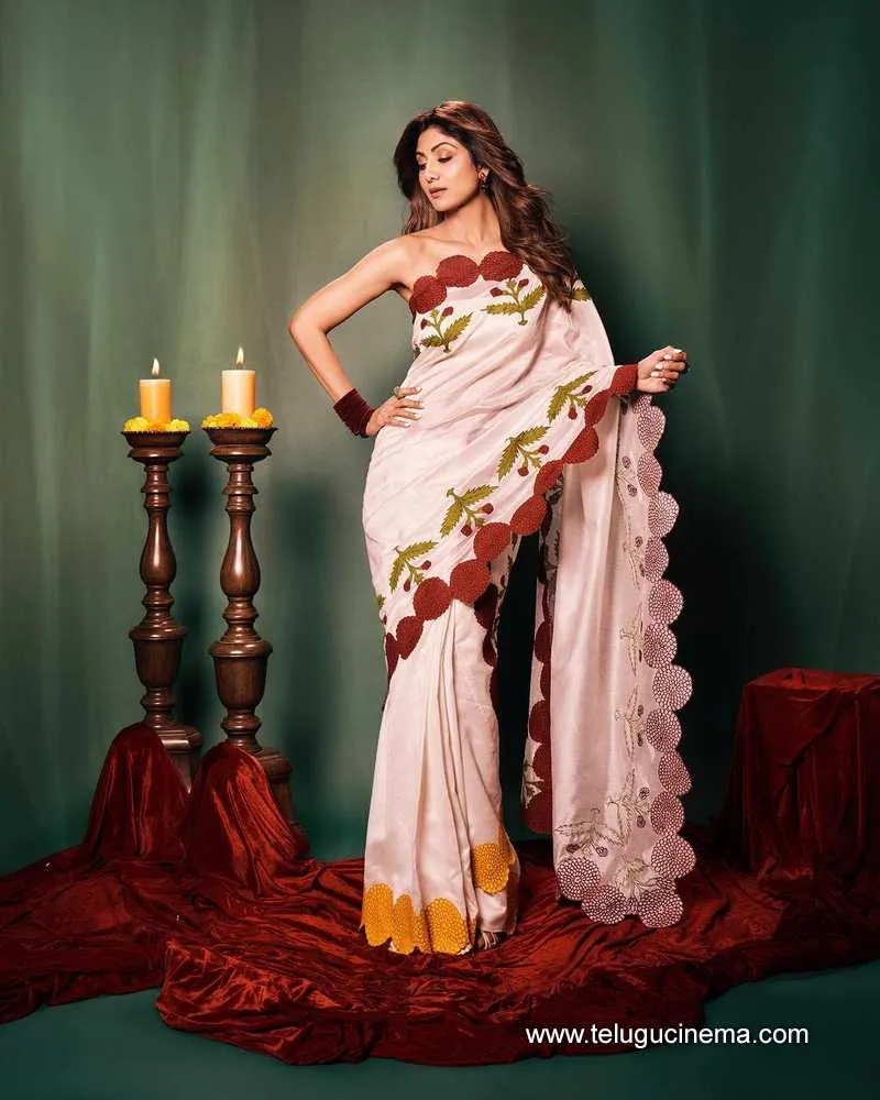 Shilpashetty Stills 310823 001