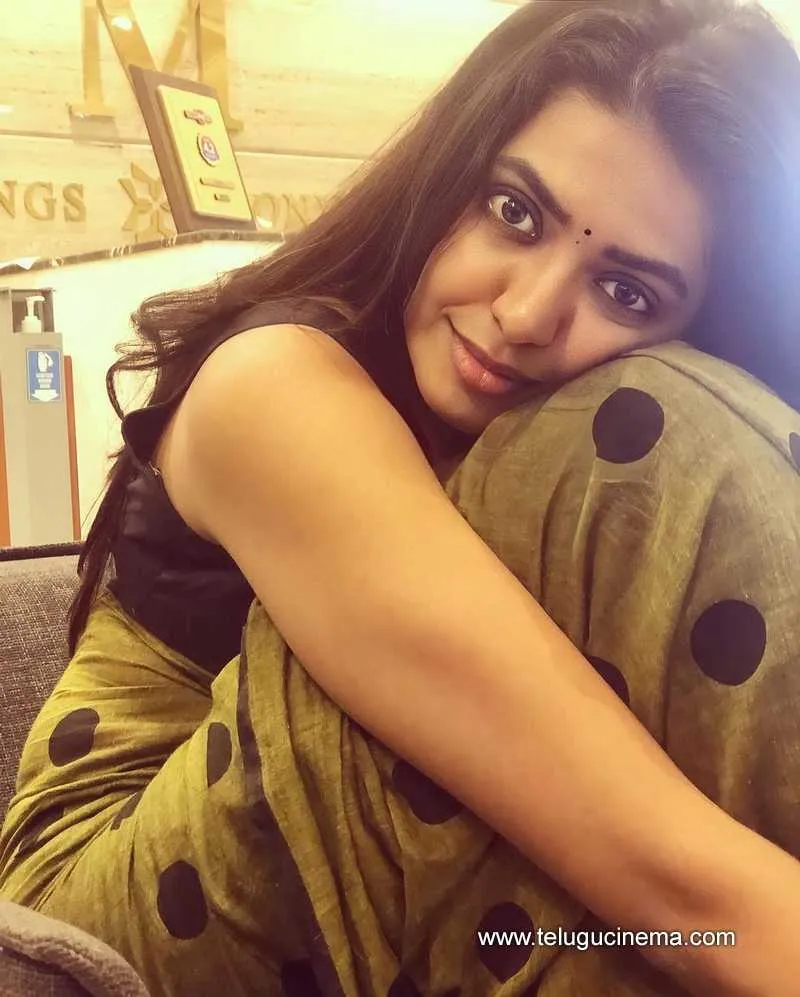 Shivani Stills 050823 001