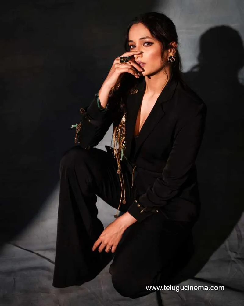 Srinidhi Stills 310823 001
